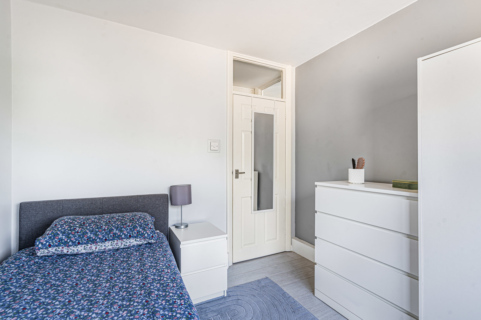 London Road, Guildford, Surrey, GU4, photo 14