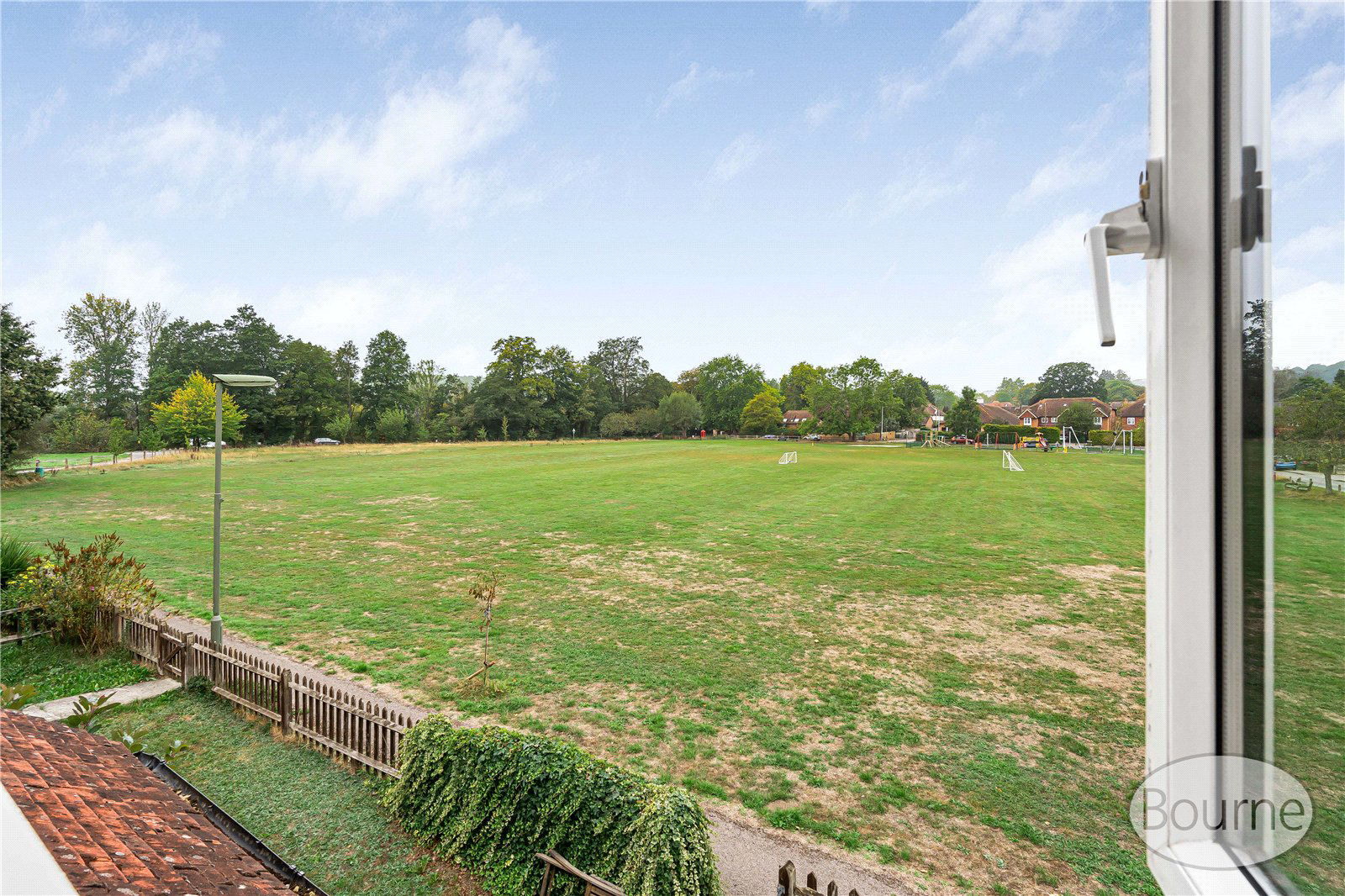 Almsgate, Compton, Guildford, Surrey, GU3, photo 13