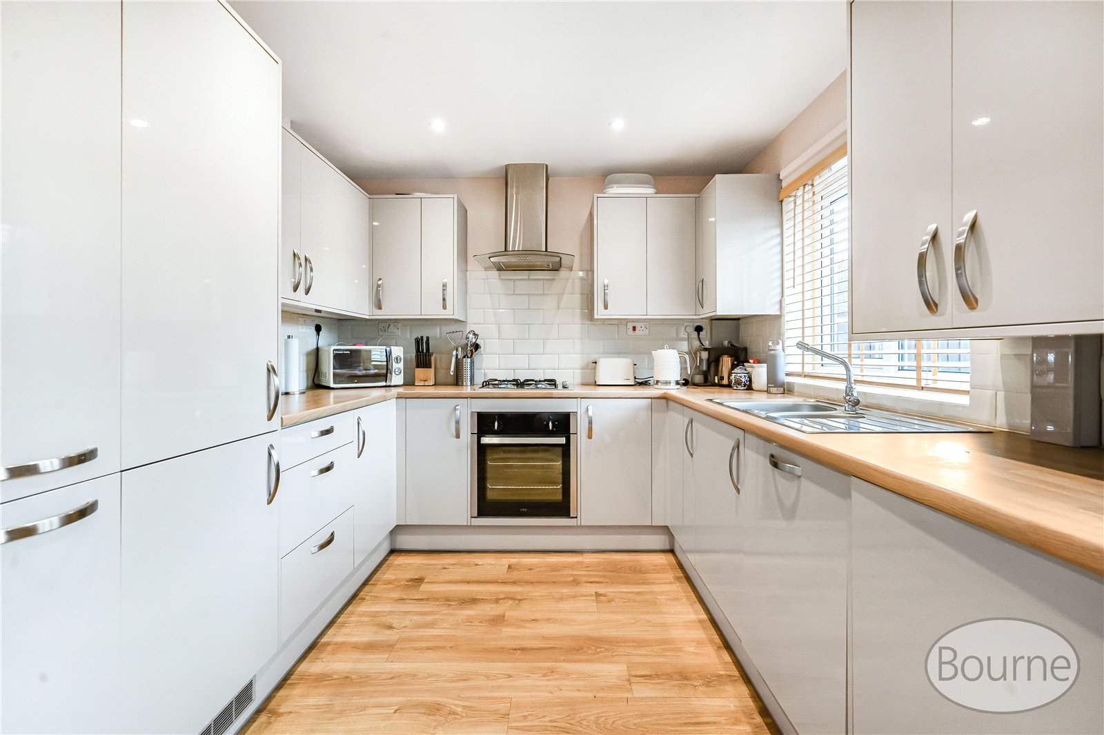 Almsgate, Compton, Guildford, Surrey, GU3, photo 16