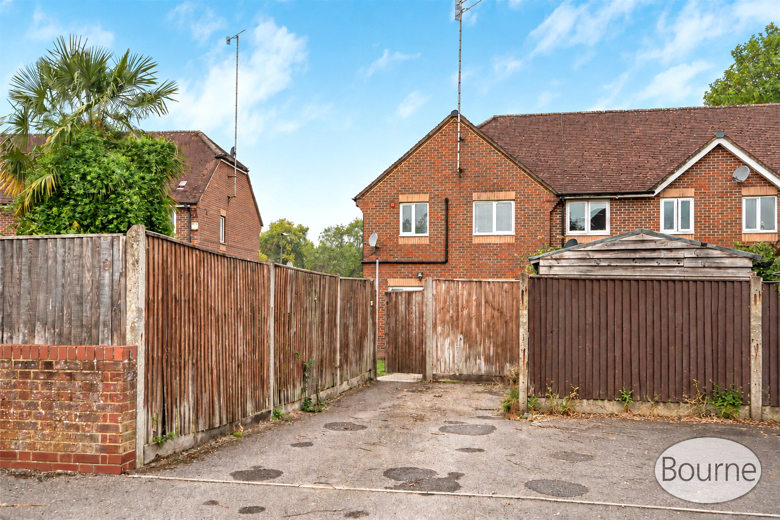Almsgate, Compton, Guildford, Surrey, GU3, photo 24