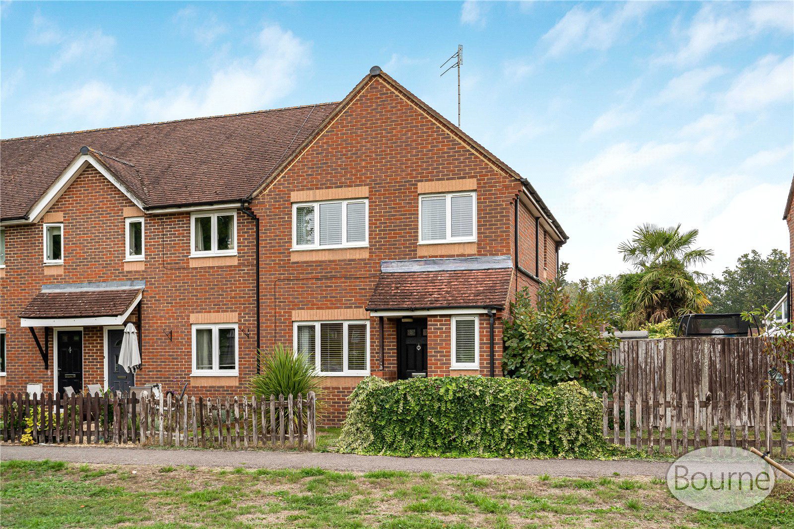 Almsgate, Compton, Guildford, Surrey, GU3, photo 25