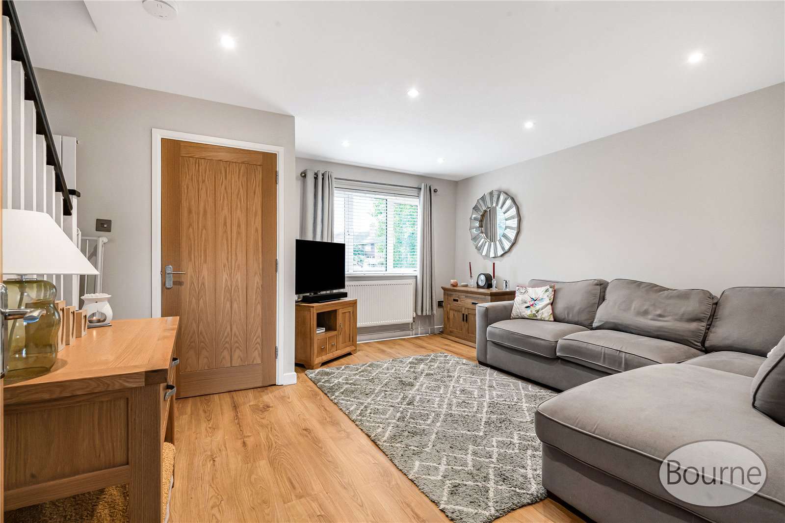 Almsgate, Compton, Guildford, Surrey, GU3, photo 2