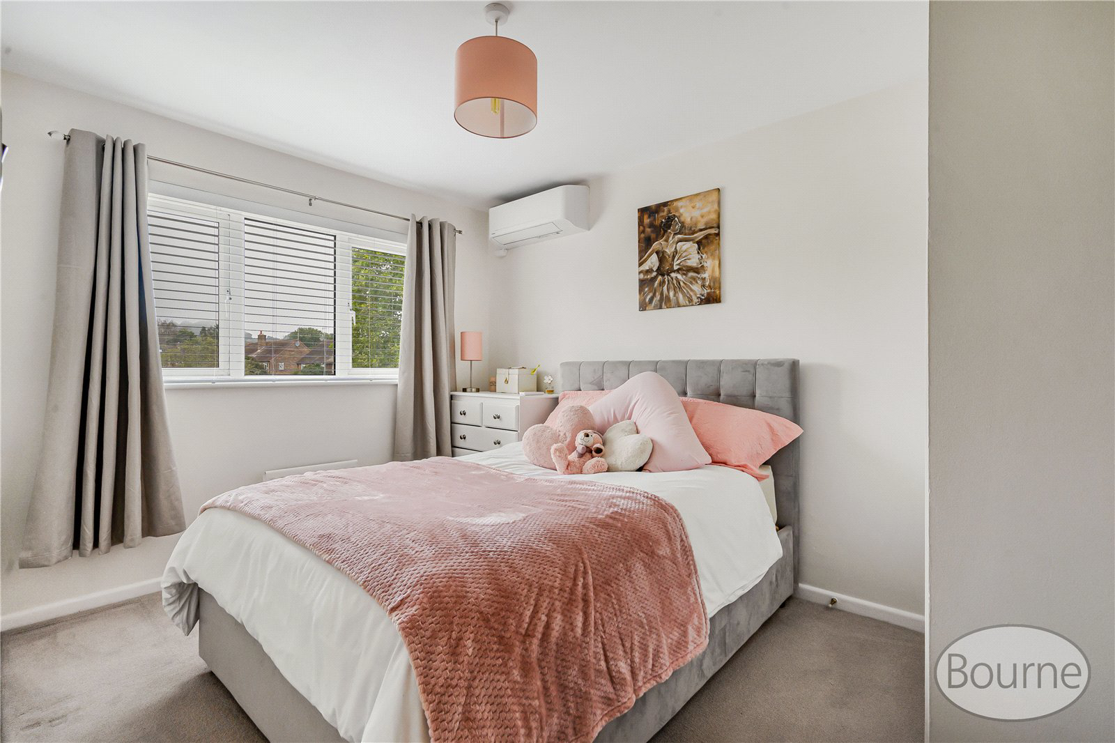 Almsgate, Compton, Guildford, Surrey, GU3, photo 6