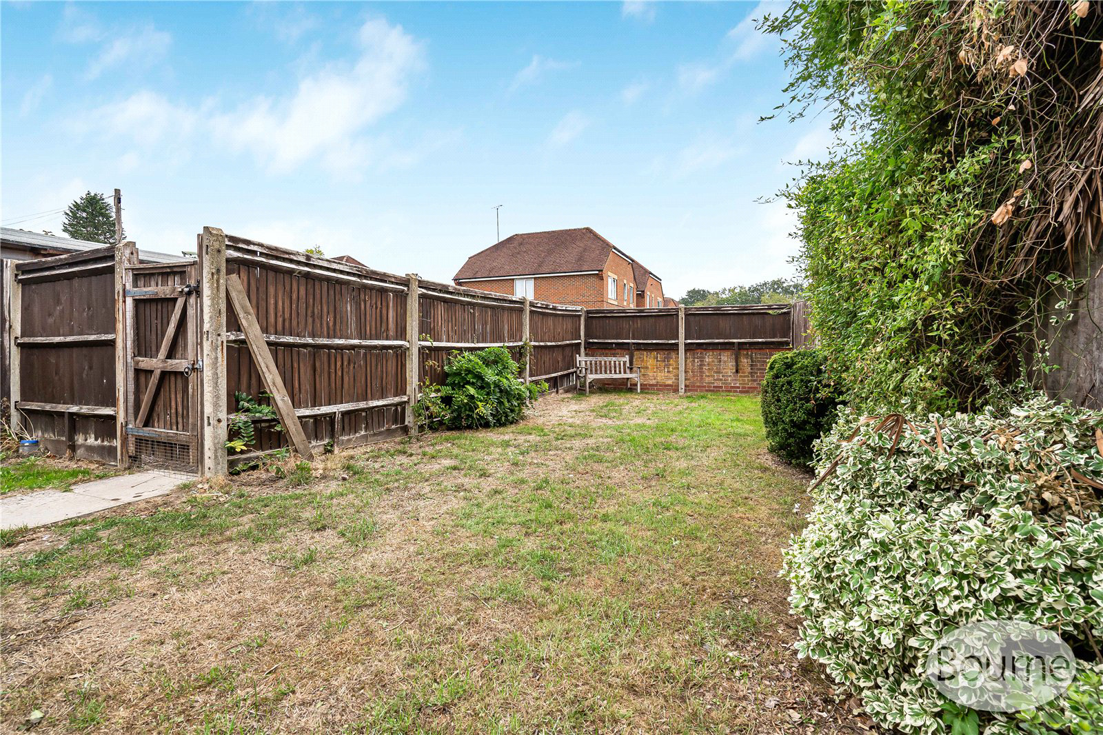 Almsgate, Compton, Guildford, Surrey, GU3, photo 21
