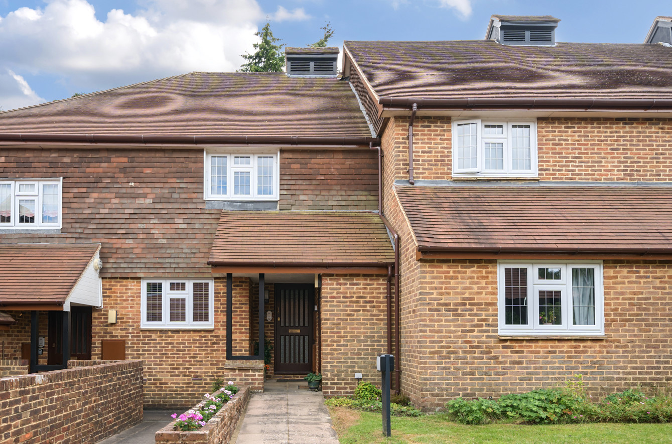 The Piccards, Chestnut Avenue, Guildford, Surrey, GU2, photo 12