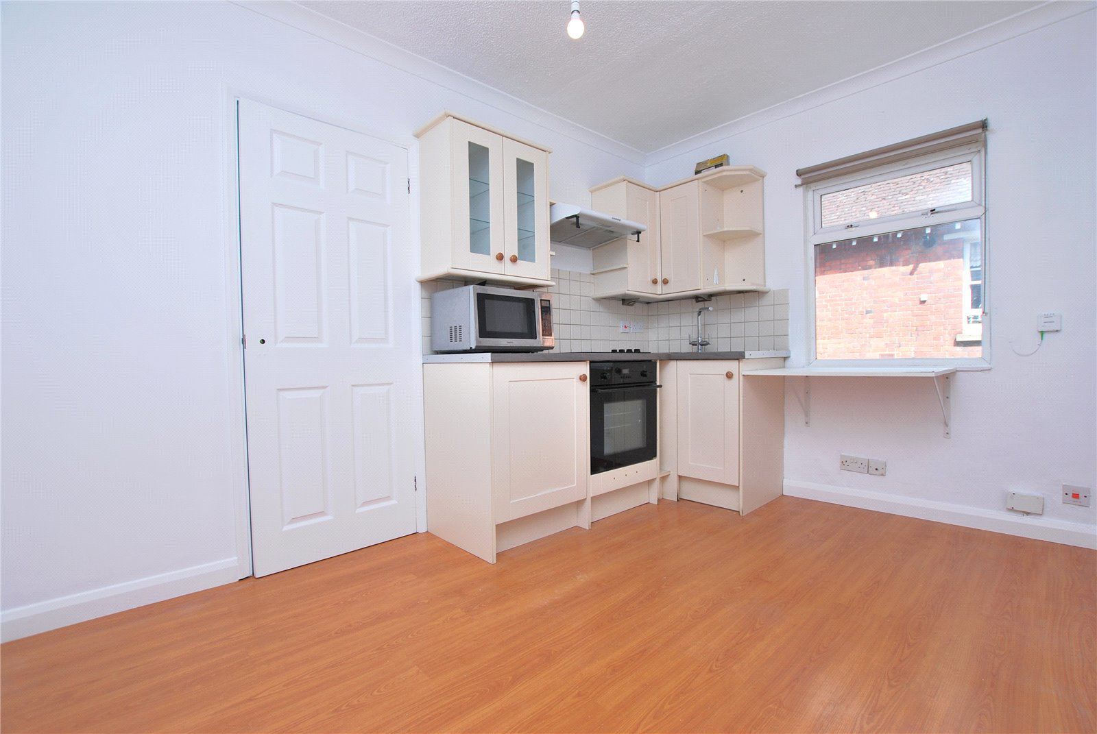 Vernon House, 25 York Road, Surrey, GU1, photo 2