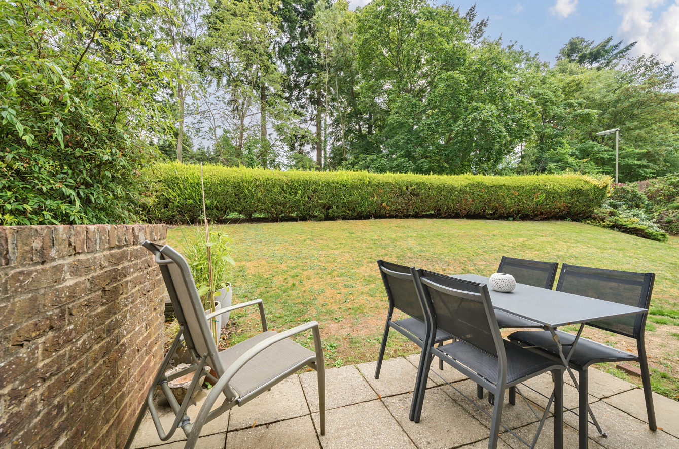 The Piccards, Chestnut Avenue, Guildford, Surrey, GU2, photo 9