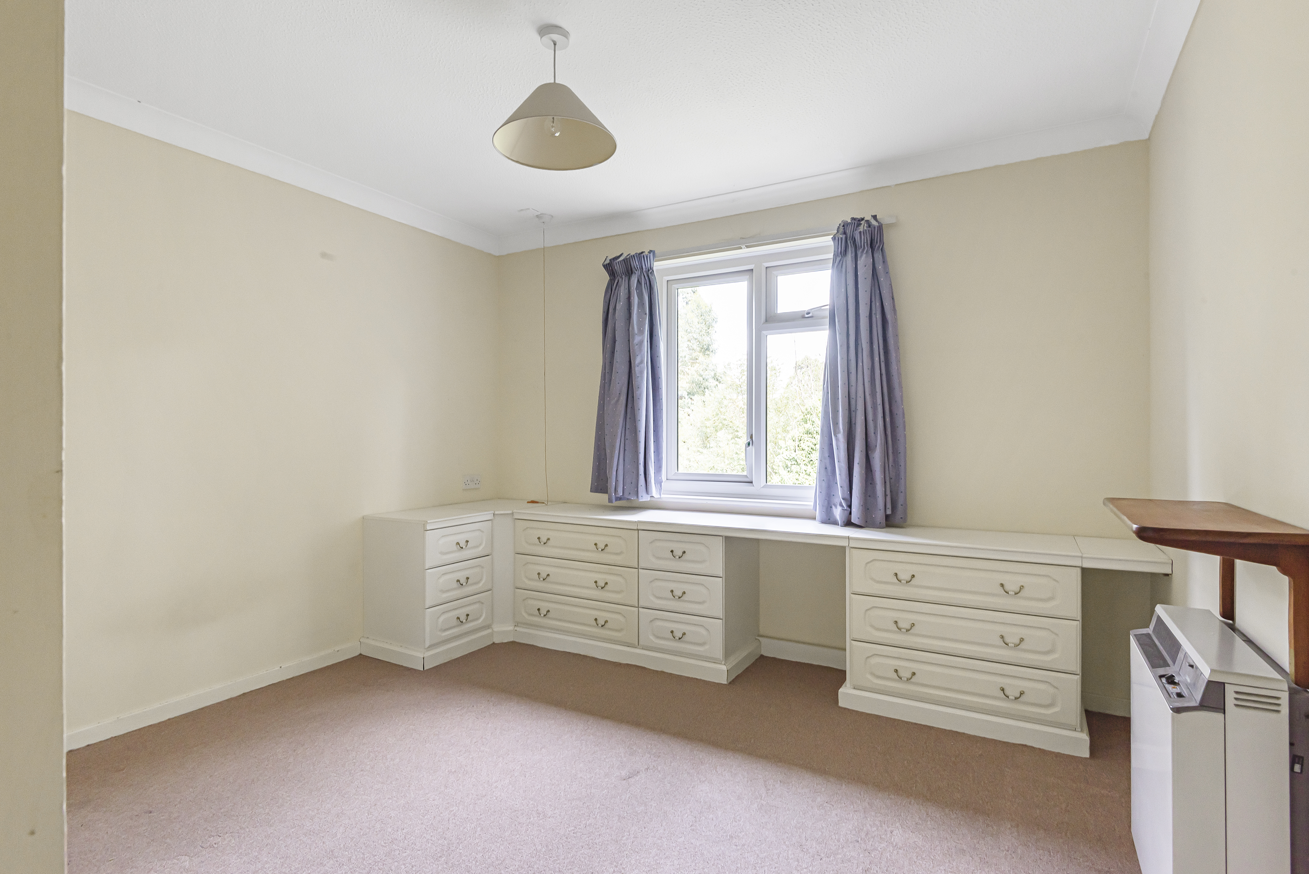 Worplesdon Road, Guildford, Surrey, GU2, photo 5