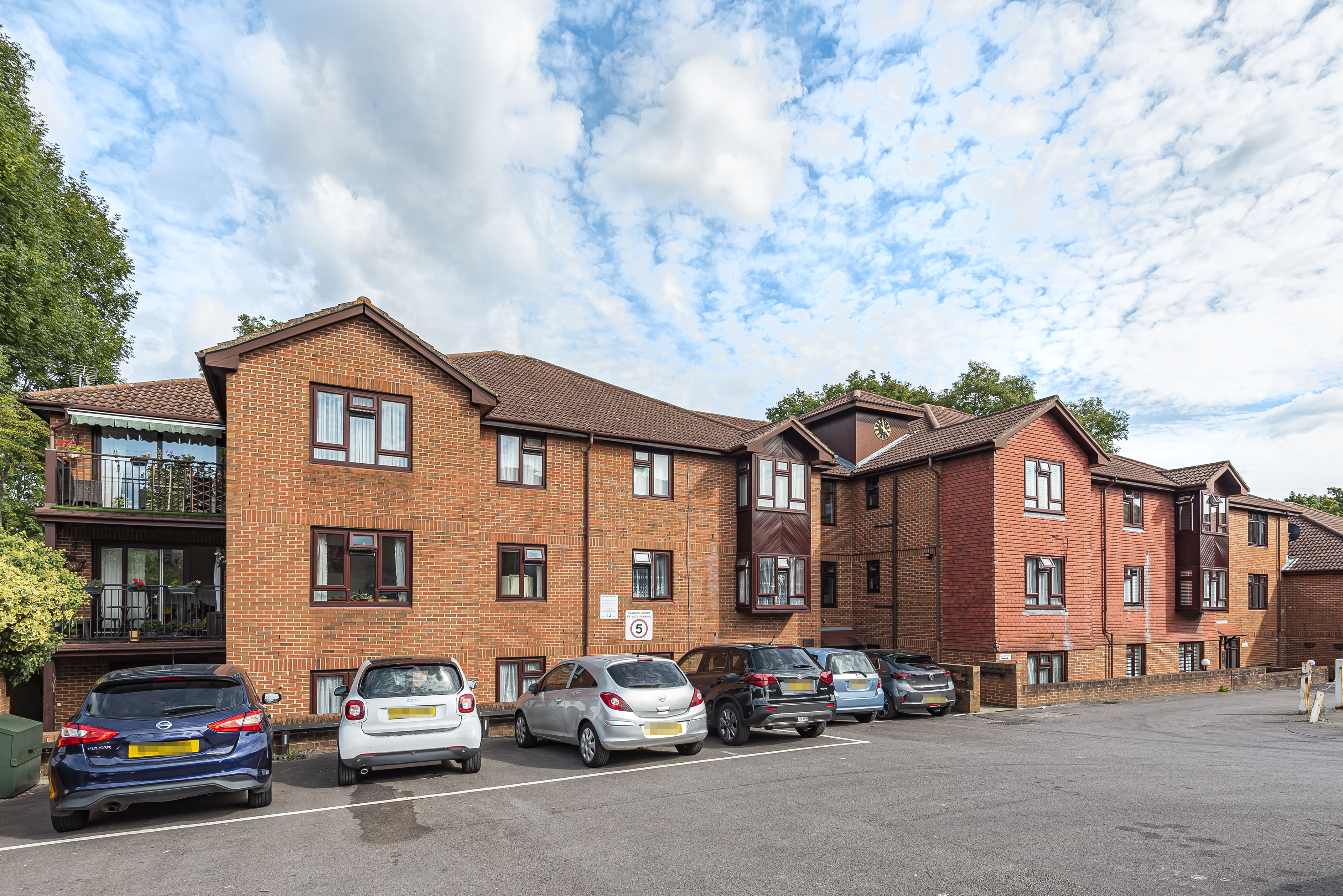 Worplesdon Road, Guildford, Surrey, GU2, photo 8