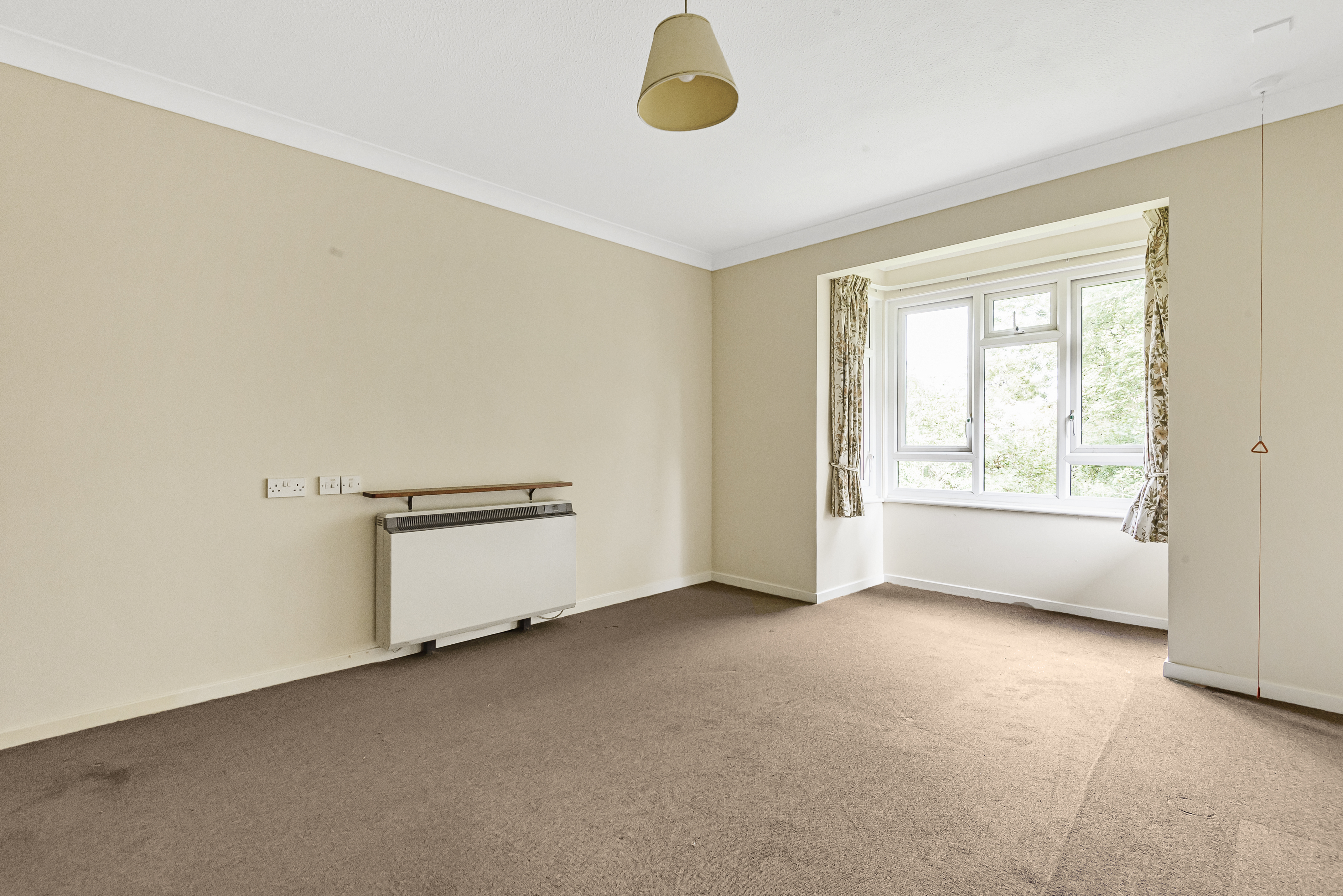 Worplesdon Road, Guildford, Surrey, GU2, photo 6