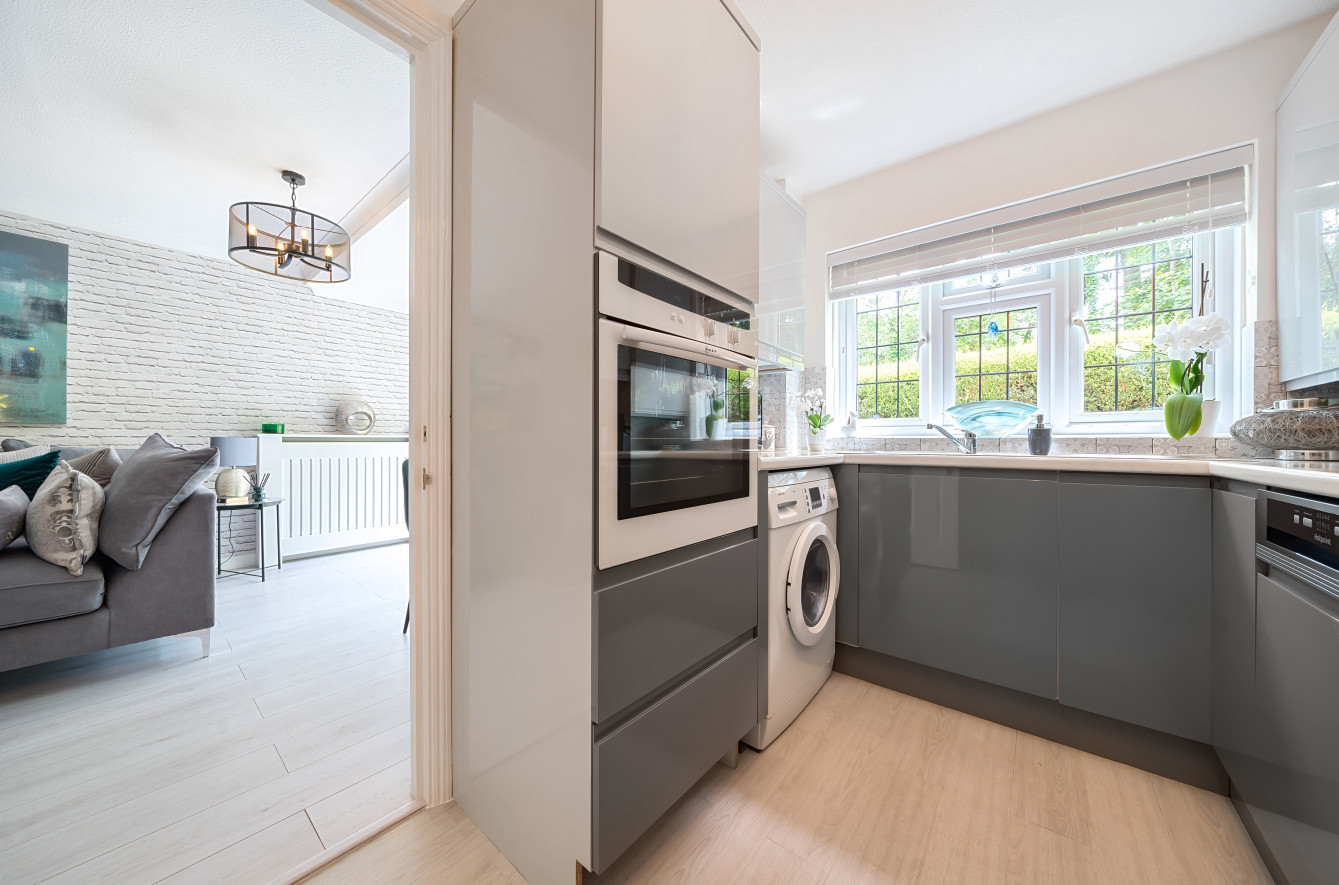 The Piccards, Chestnut Avenue, Guildford, Surrey, GU2, photo 15