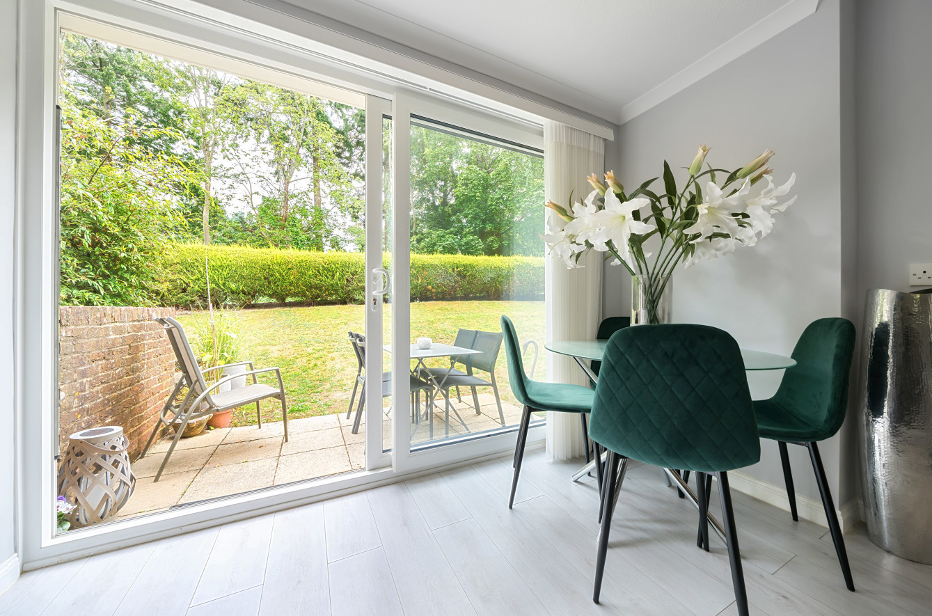 The Piccards, Chestnut Avenue, Guildford, Surrey, GU2, photo 11