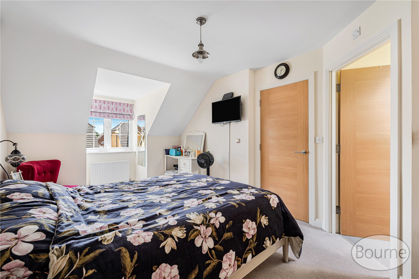 Ayrshire Crescent, Knaphill, Woking, Surrey, GU21, photo 7