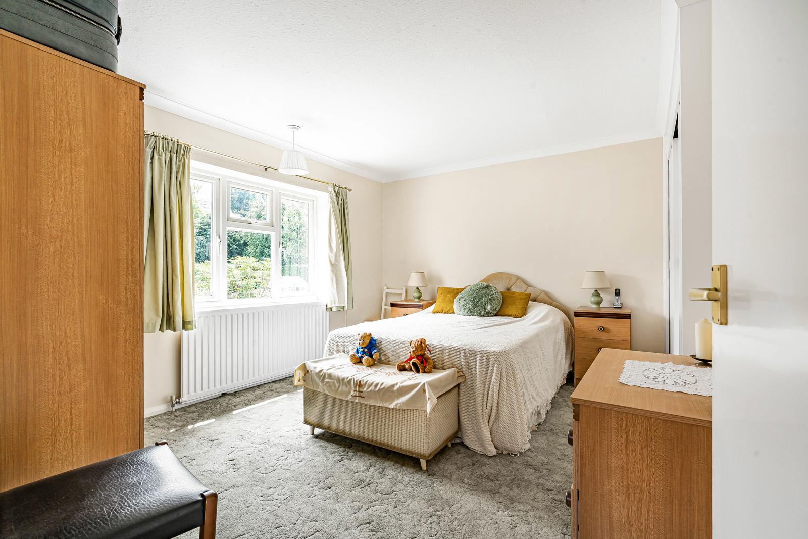 Grove End Road, Farnham, Surrey, GU9, photo 9