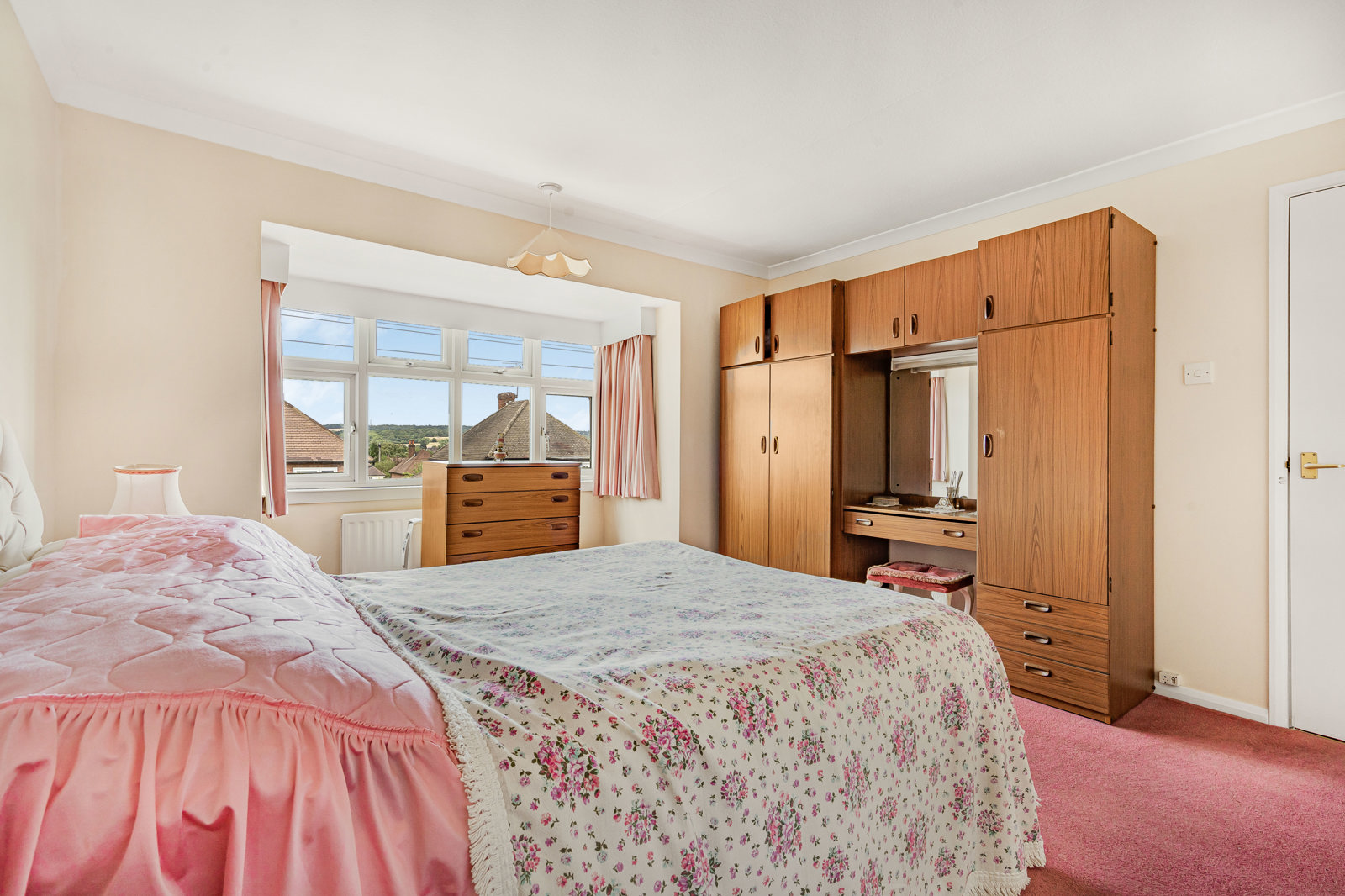 Grove End Road, Farnham, Surrey, GU9, photo 7