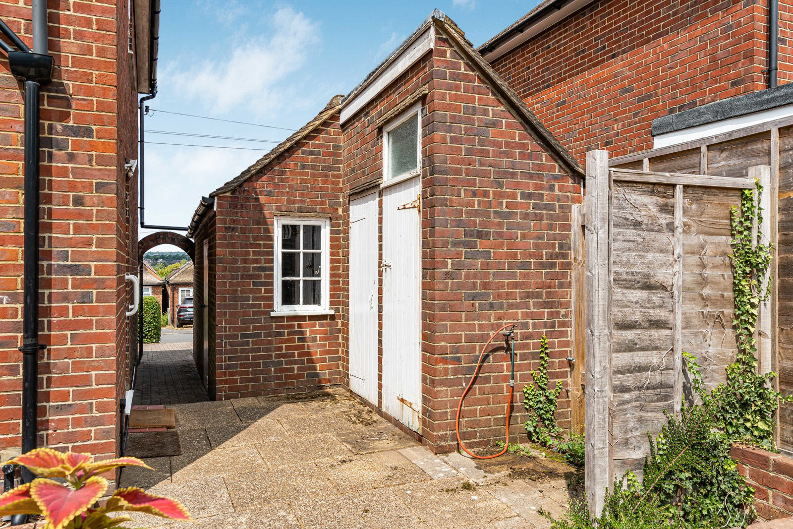 Grove End Road, Farnham, Surrey, GU9, photo 15