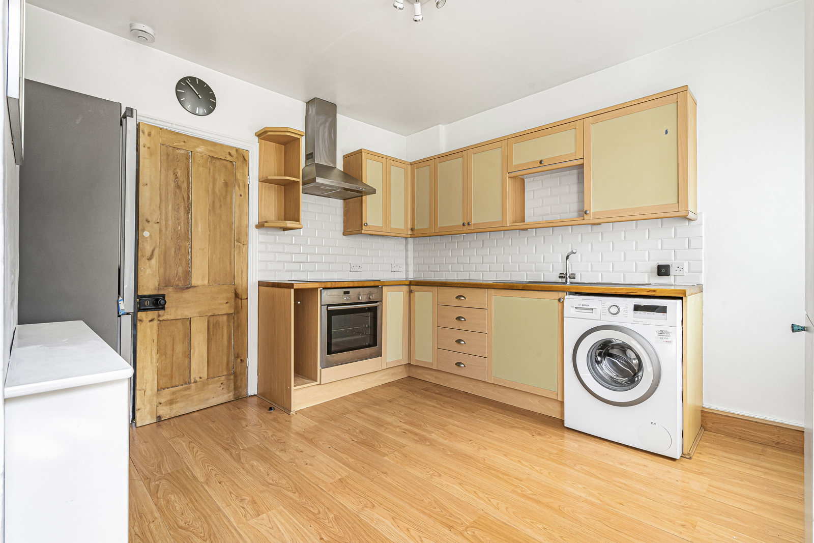 Wodeland Avenue, Guildford, Surrey, GU2, photo 5