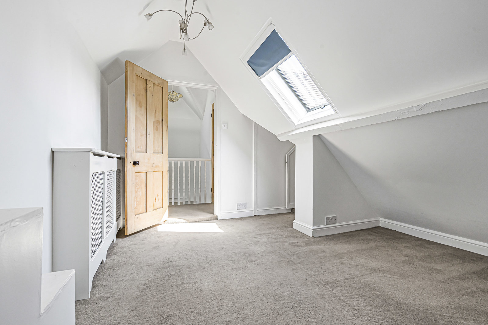 Wodeland Avenue, Guildford, Surrey, GU2, photo 12