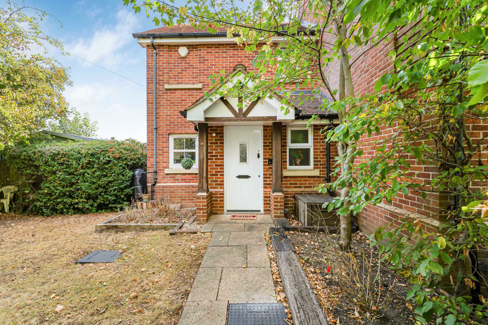 Ellerton Way, Wrecclesham, Farnham, Surrey, GU10, photo 13