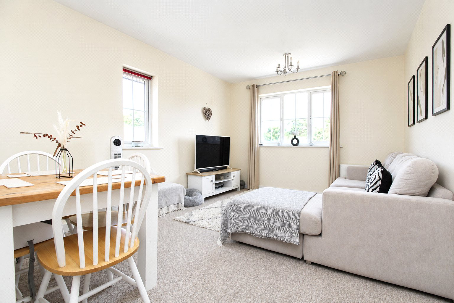 Royal Drive, Bordon, Hampshire, Hampshire, GU35, photo 4