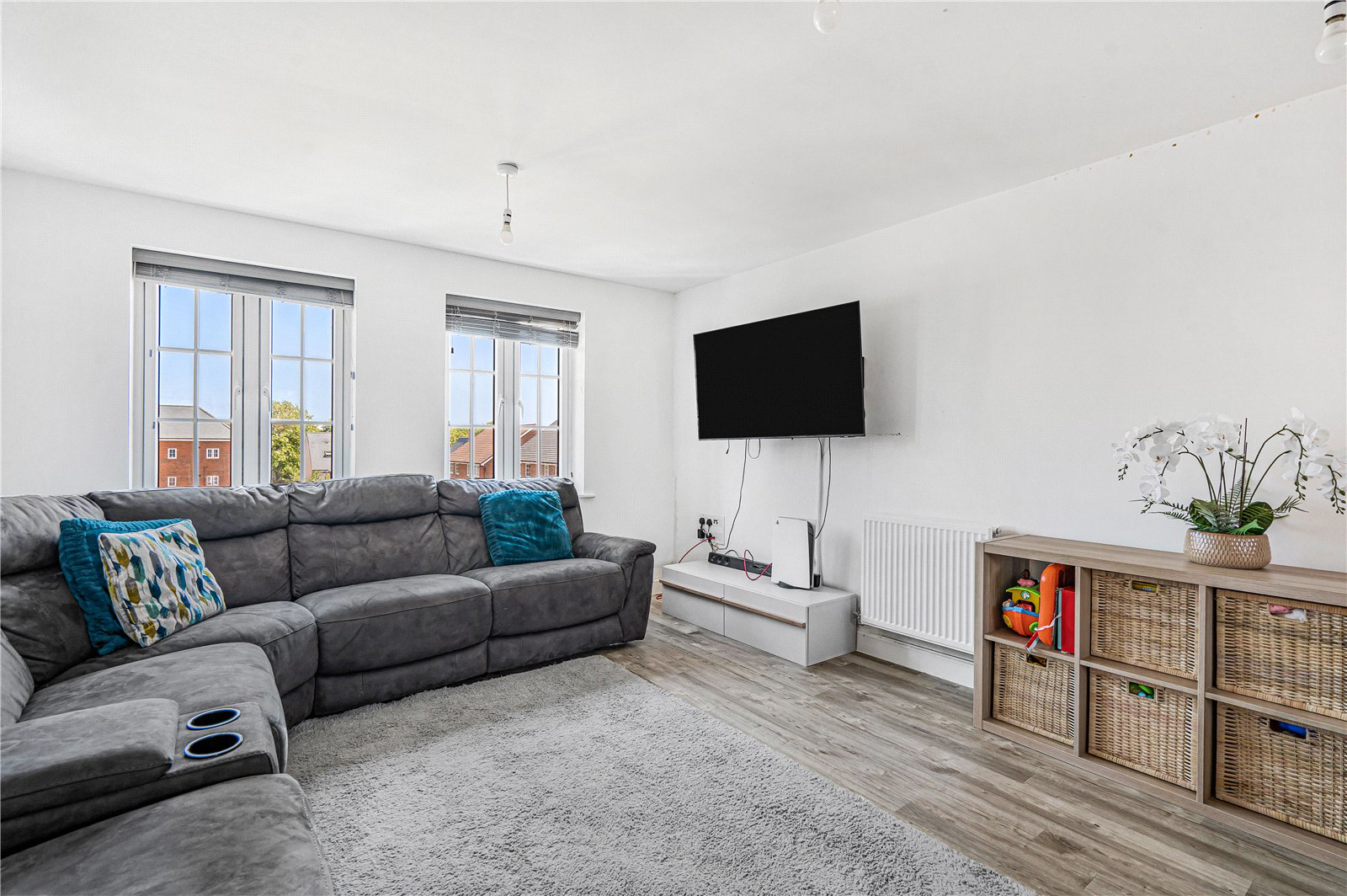 Masterson Close, Wellesley, Aldershot, Hampshire, GU11, photo 3
