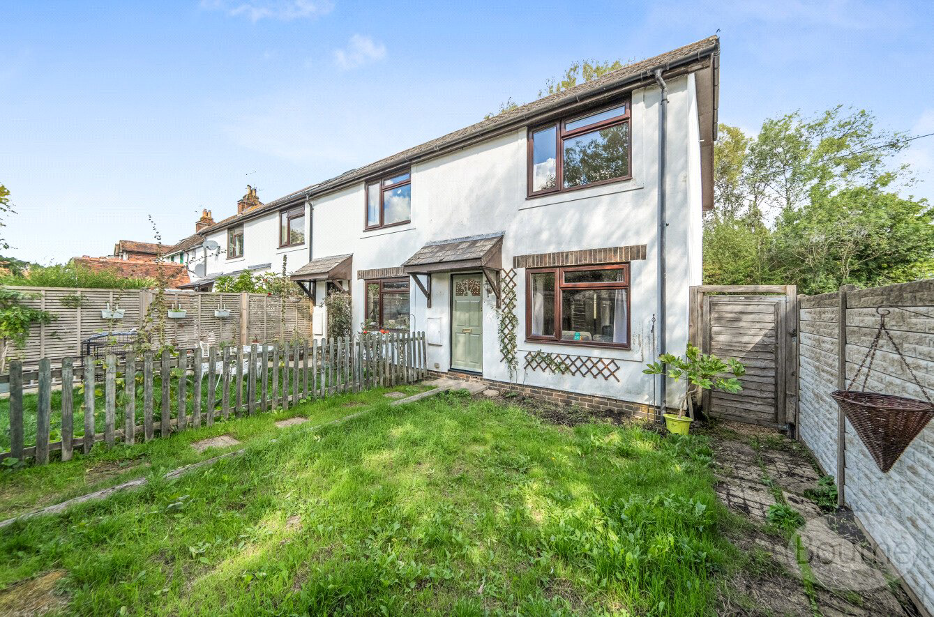 Willowdale Close, Petersfield, Hampshire, GU32