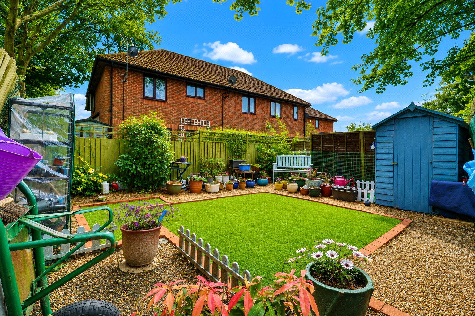 Medhurst Close, Chobham, Woking, Surrey, GU24, photo 9