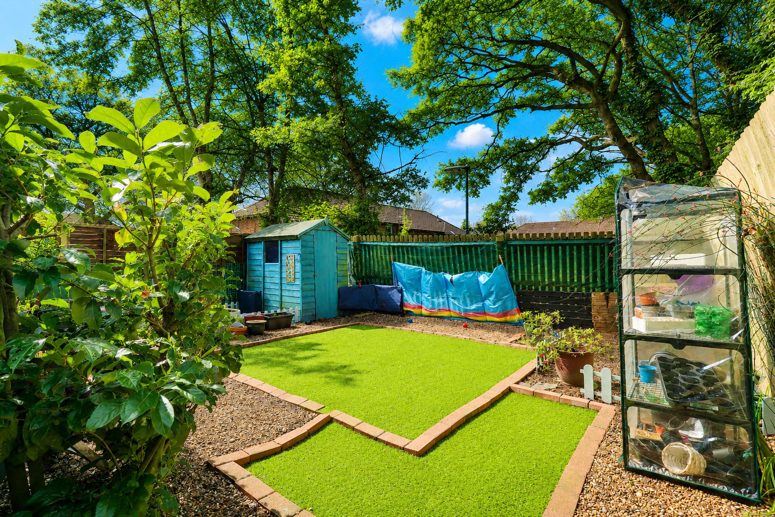 Medhurst Close, Chobham, Woking, Surrey, GU24, photo 8
