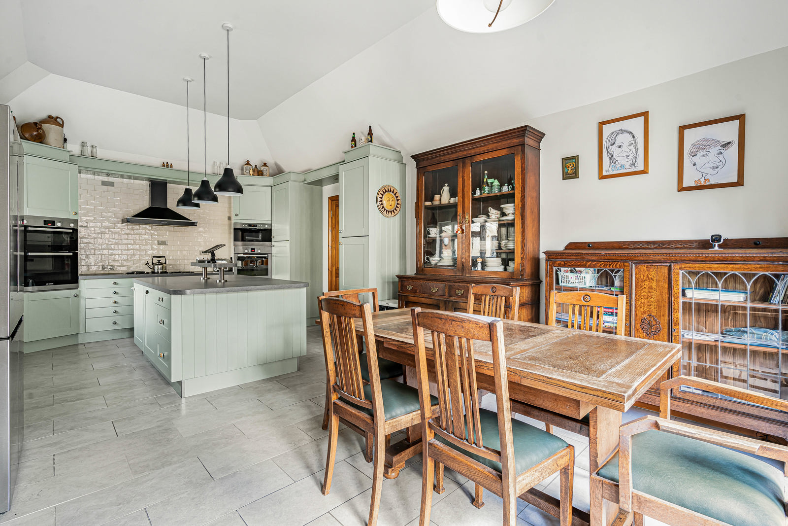 Tongham Road, Runfold, Farnham, Surrey, GU10, photo 5