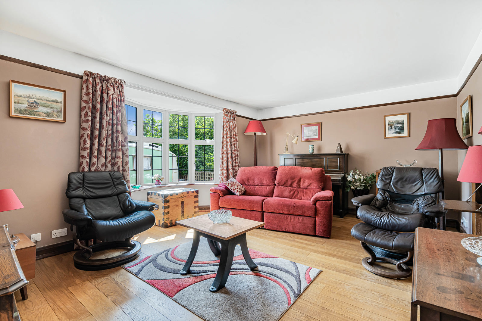 Tongham Road, Runfold, Farnham, Surrey, GU10, photo 2