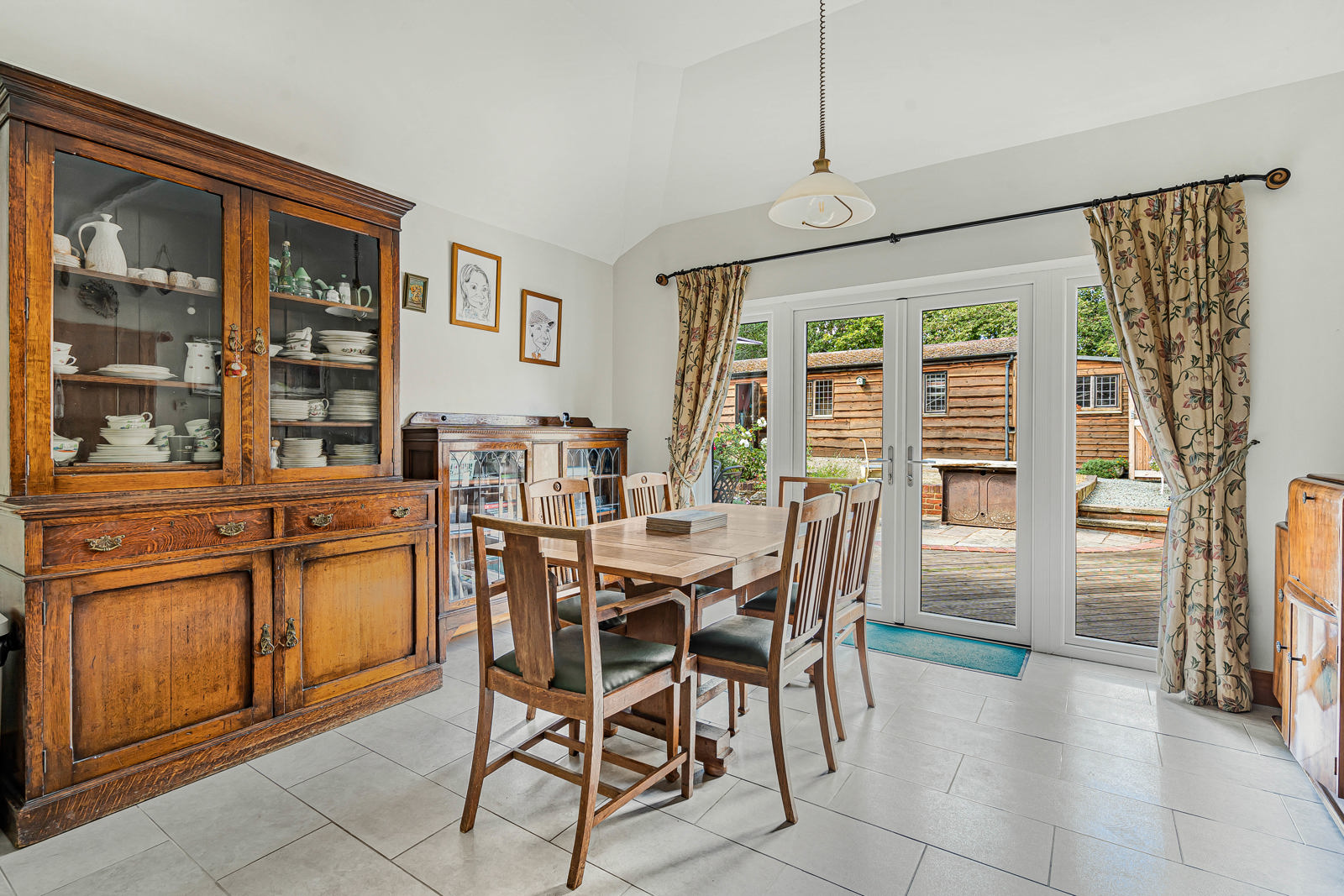 Tongham Road, Runfold, Farnham, Surrey, GU10, photo 6