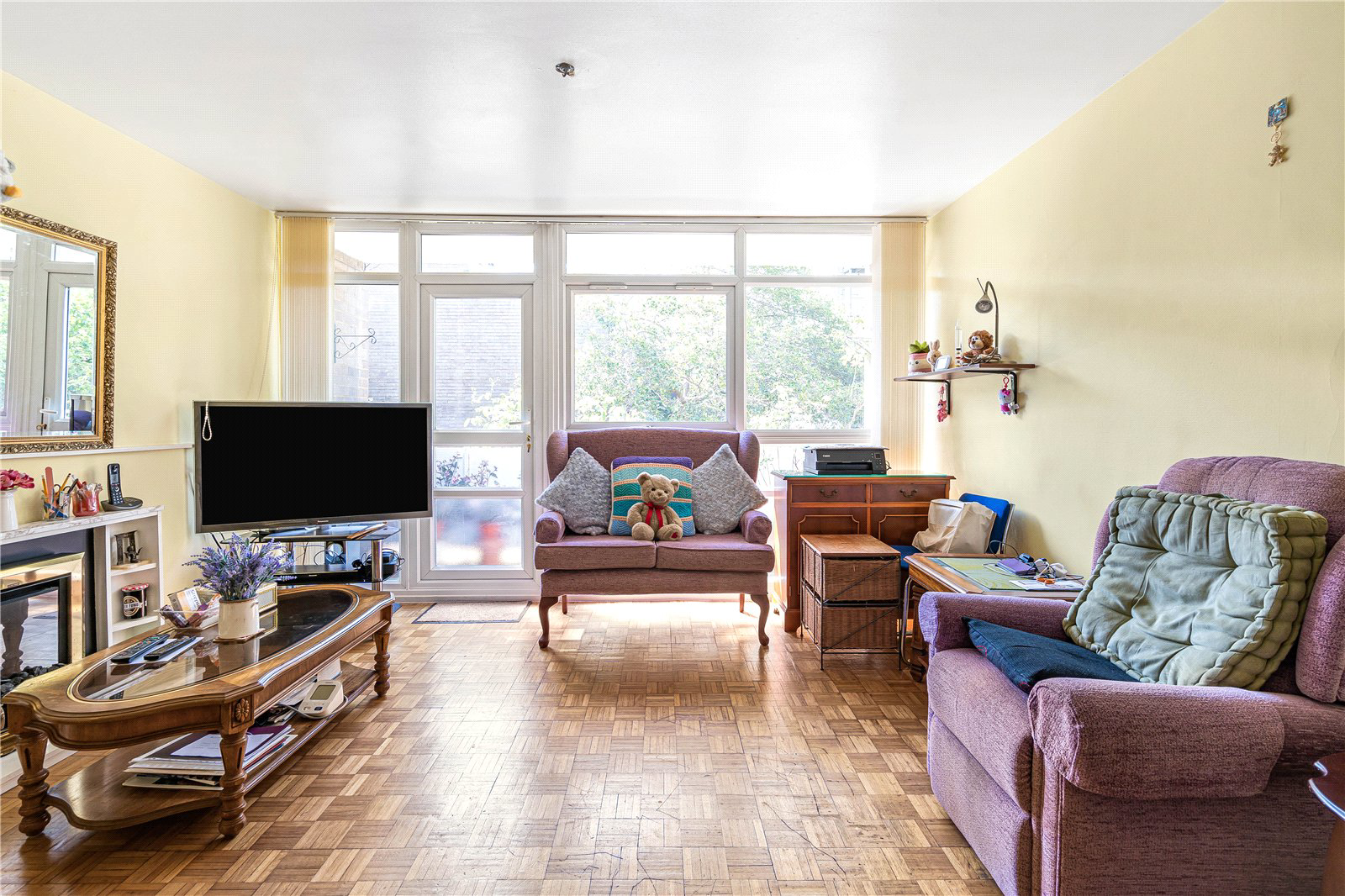 Hill View Court, Woking, Surrey, GU22, photo 4