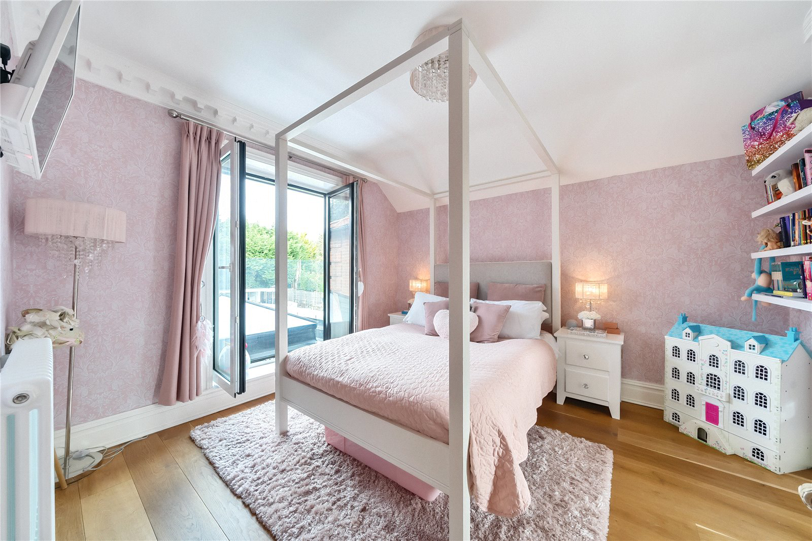 Woodham Waye, Woking, Surrey, GU21, photo 16