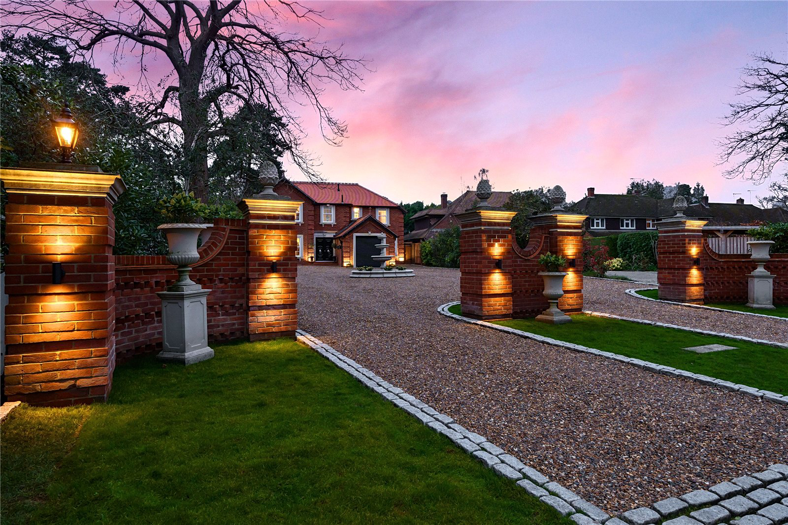 Woodham Waye, Woking, Surrey, GU21