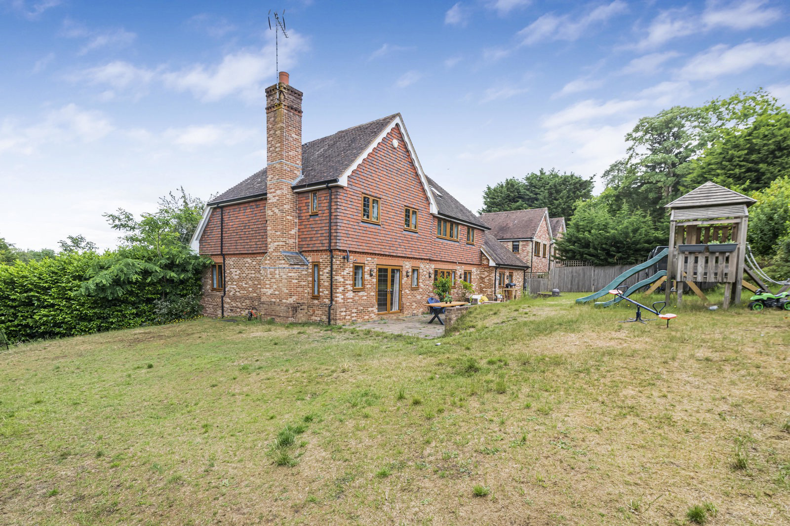 Vale Wood Drive, Lower Bourne, Farnham, Surrey, GU10, photo 21