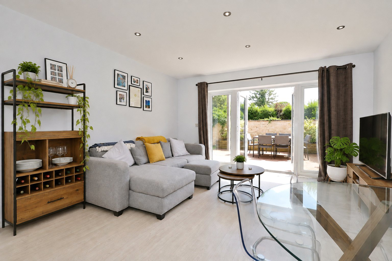 Connaught Road, Brookwood, Woking, Surrey, GU24, photo 2