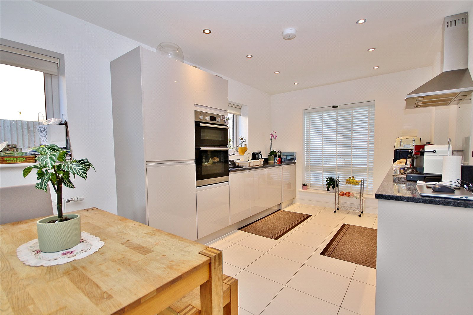 Jelley Way, Westfield, Woking, Surrey, GU22, photo 2