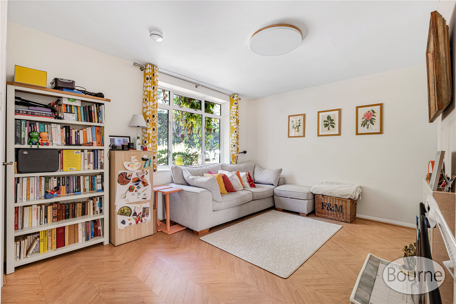 Lambourne Crescent, Sheerwater, Woking, Surrey, GU21, photo 2