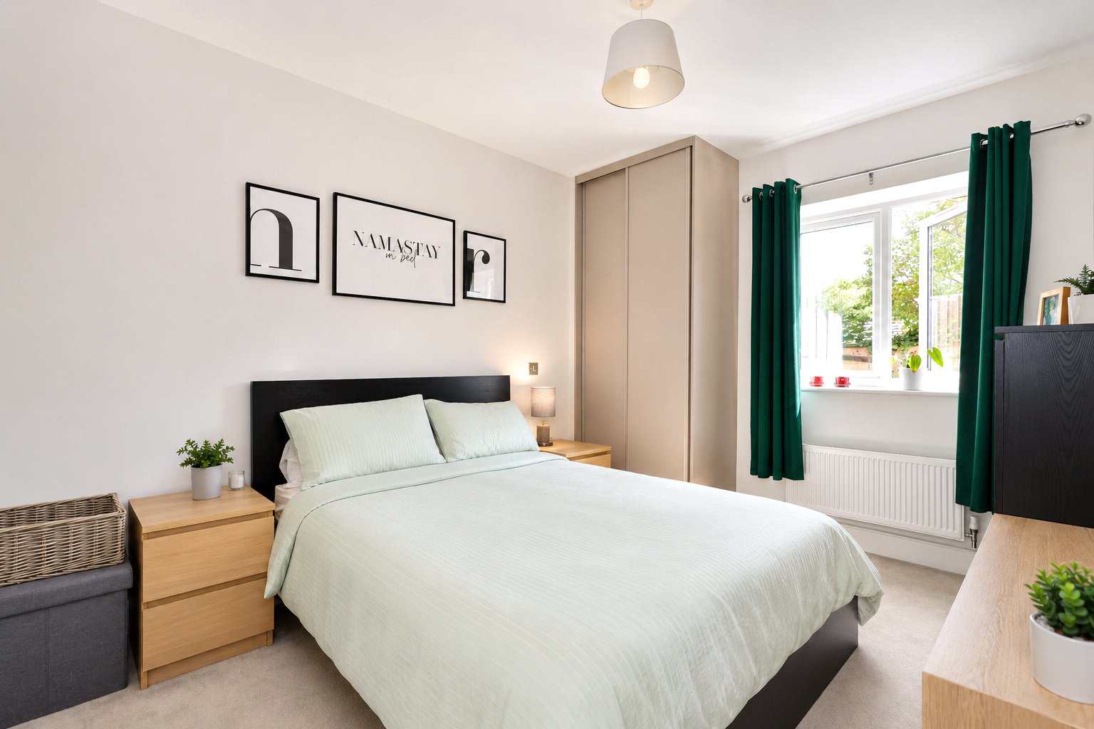 Connaught Road, Brookwood, Woking, Surrey, GU24, photo 6