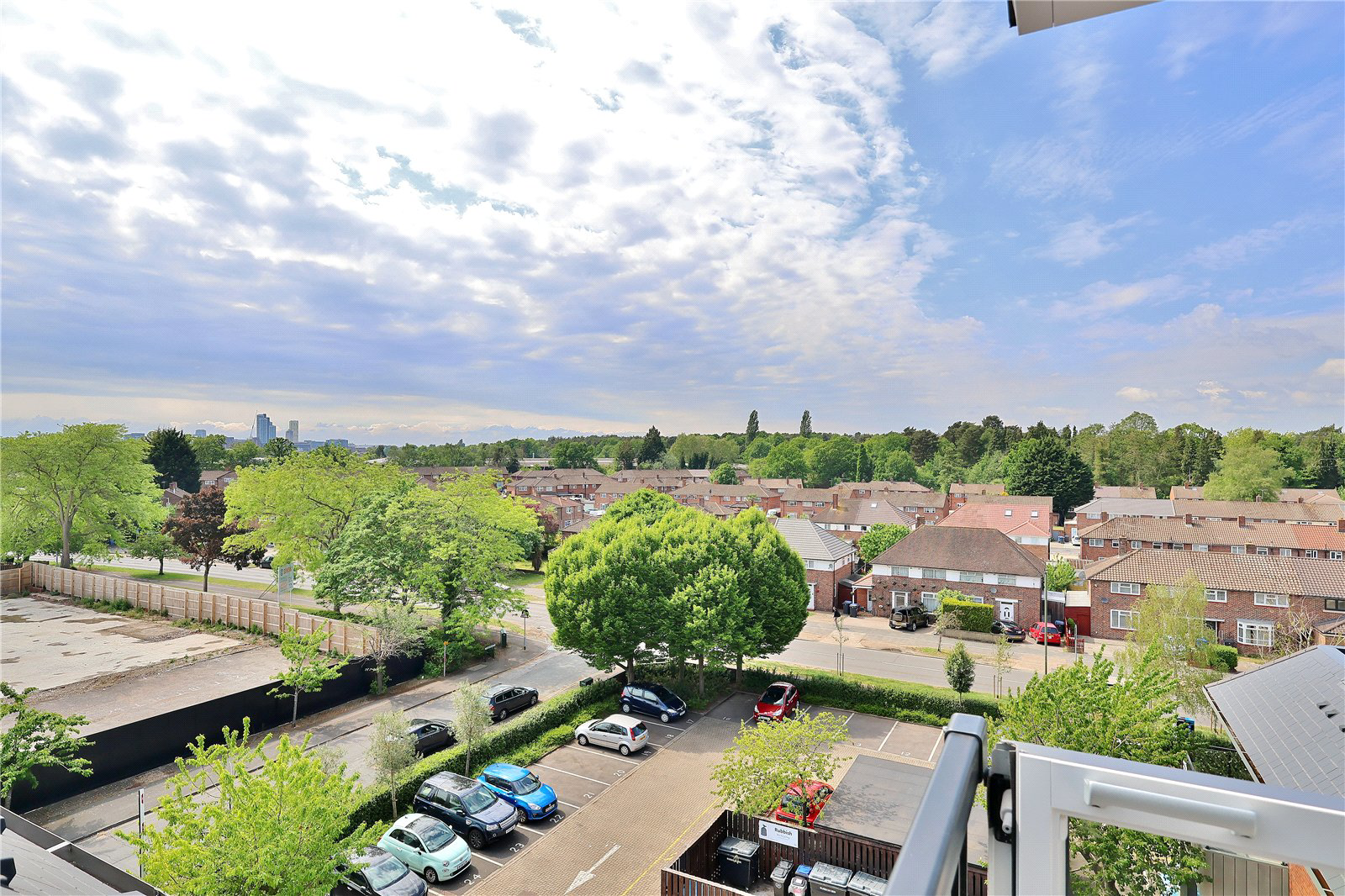 Albert Drive, Woking, Surrey, GU21, photo 8