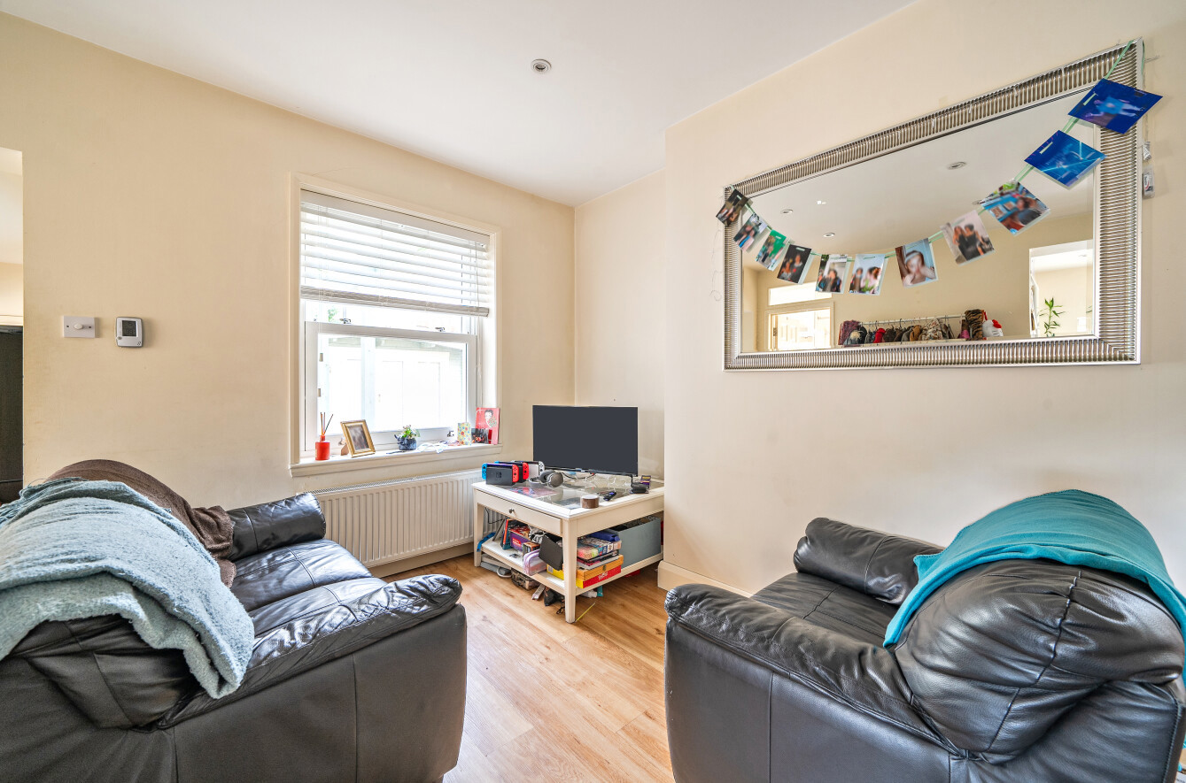 Farnham Road, Guildford, Surrey, GU1, photo 15
