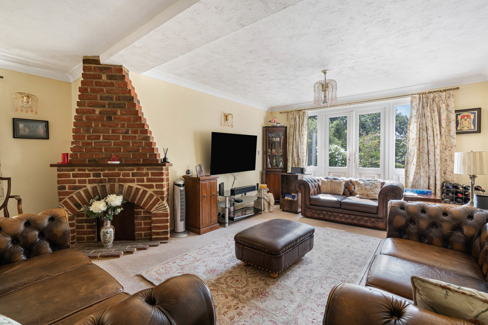 Santina Close, Farnham, Surrey, GU9, photo 2