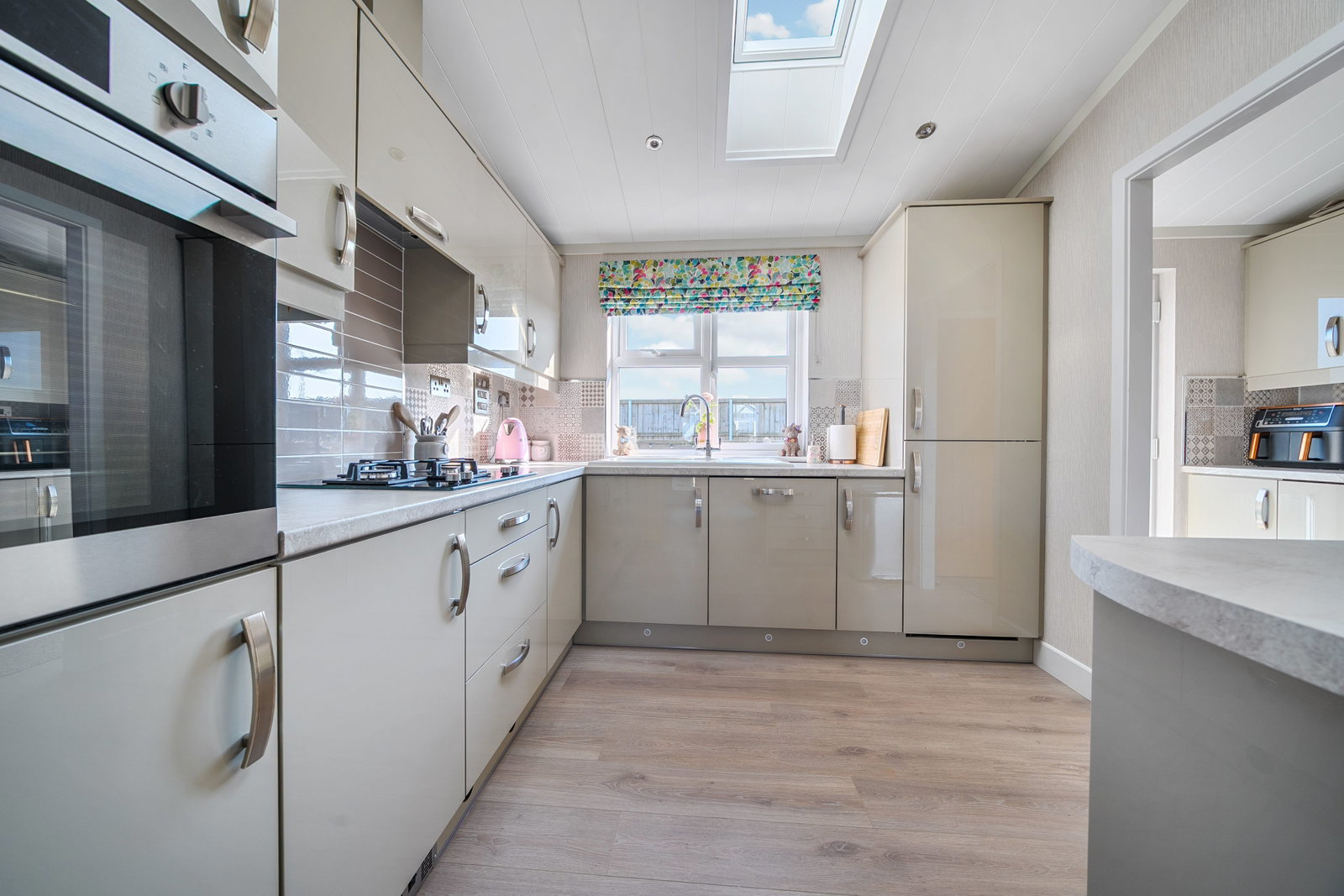 Four Oaks Park, Eye Road, Brome, Eye, SUFFOLK, IP23 8AL, photo 3