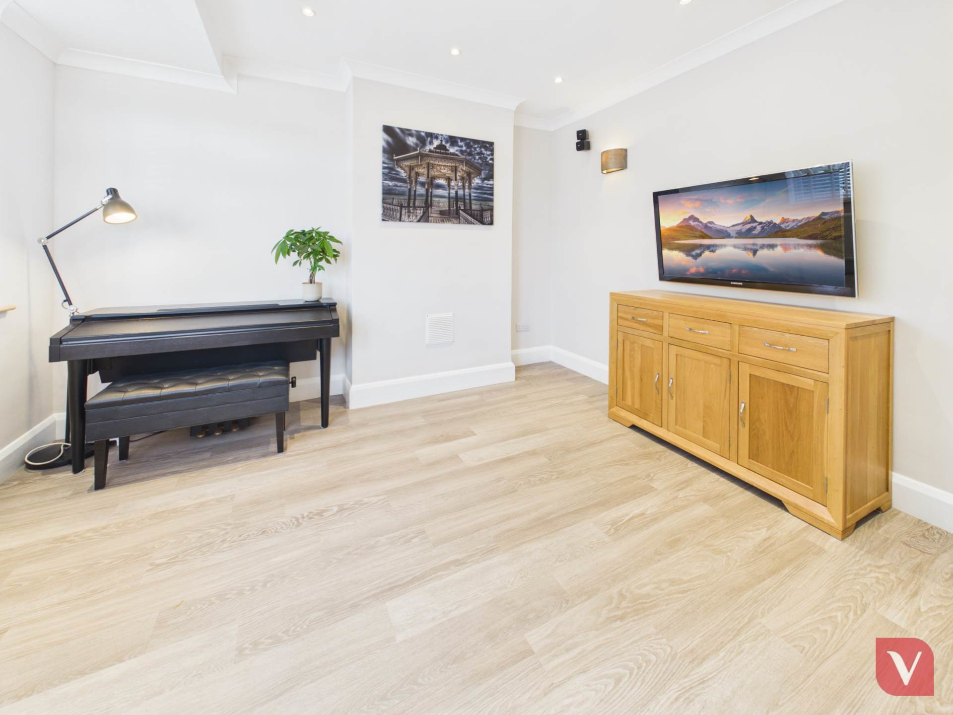 Heywood Drive, Luton, photo 5