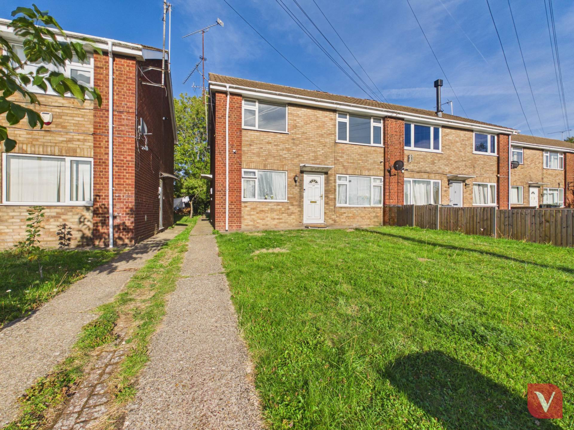 Canterbury Close, Luton