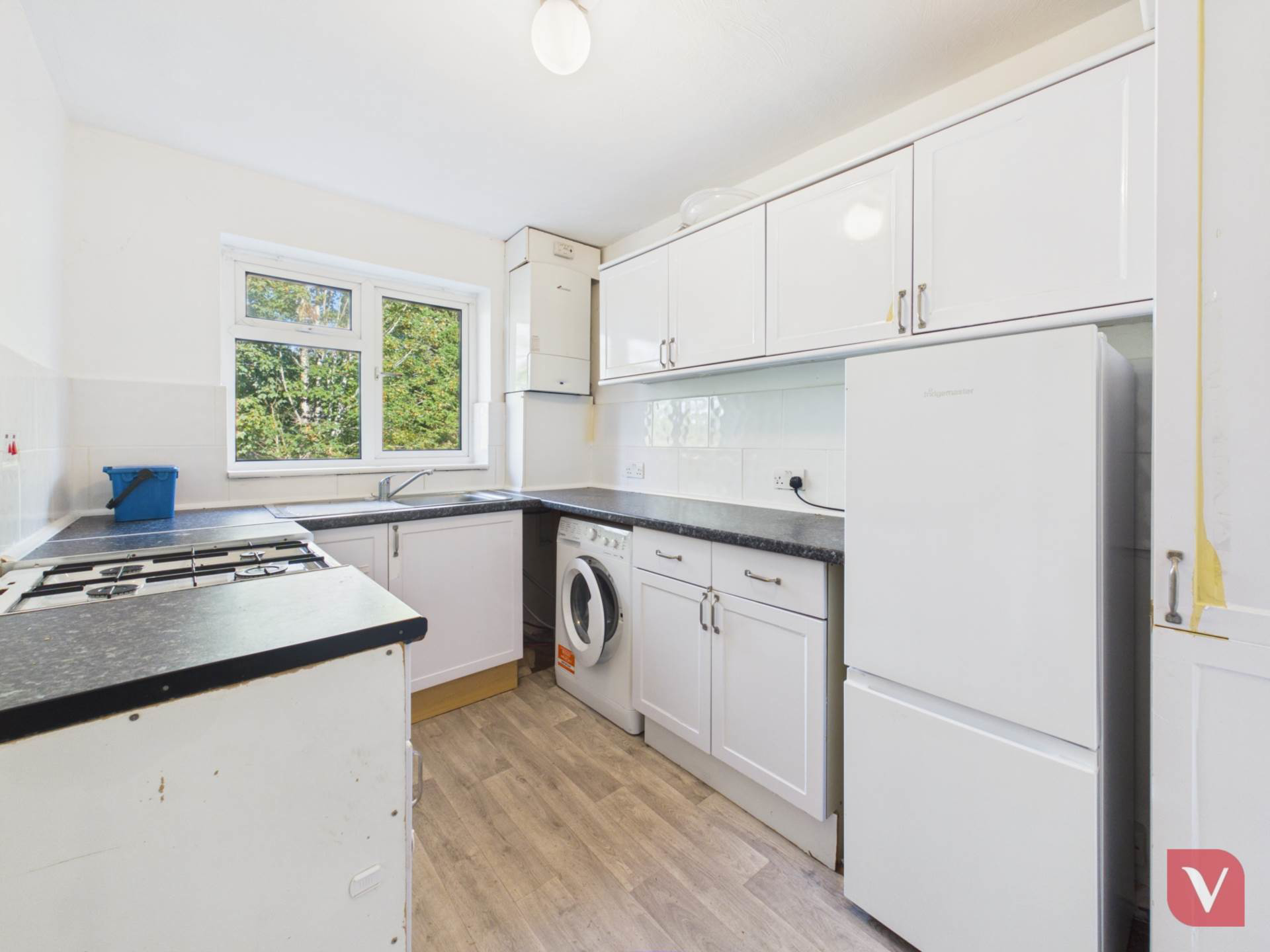 Canterbury Close, Luton, photo 2