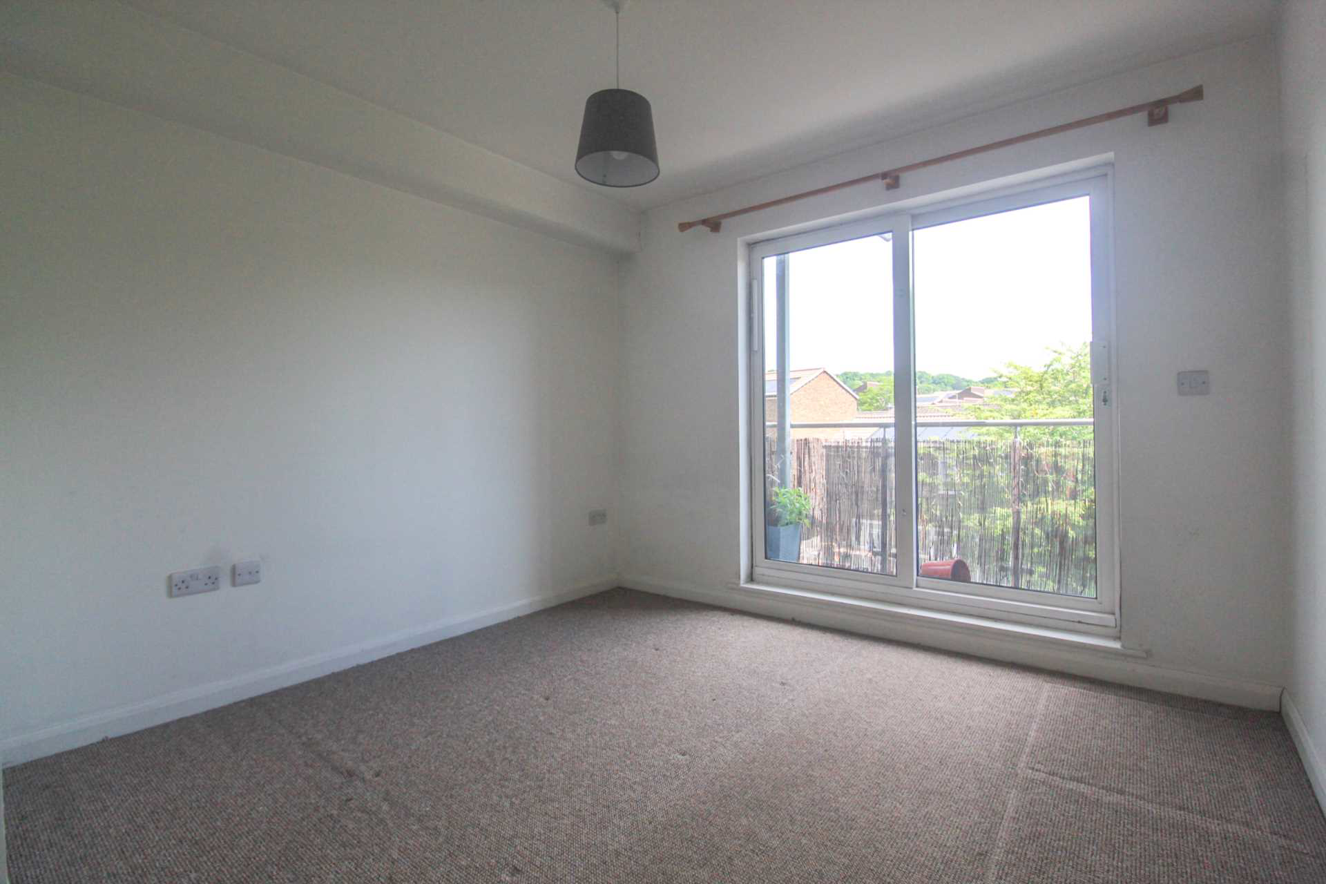 Dudley Street, Luton, photo 3