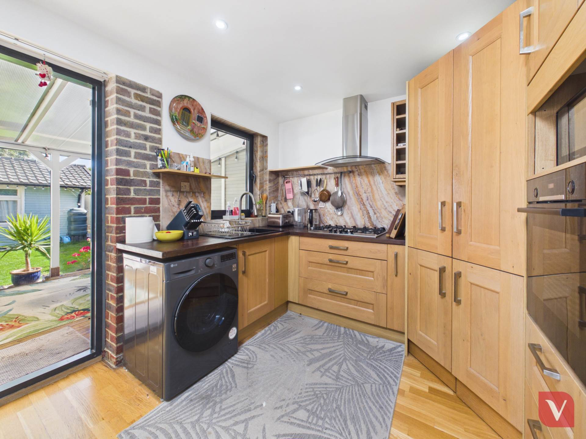 Hurst Way, Luton, photo 14