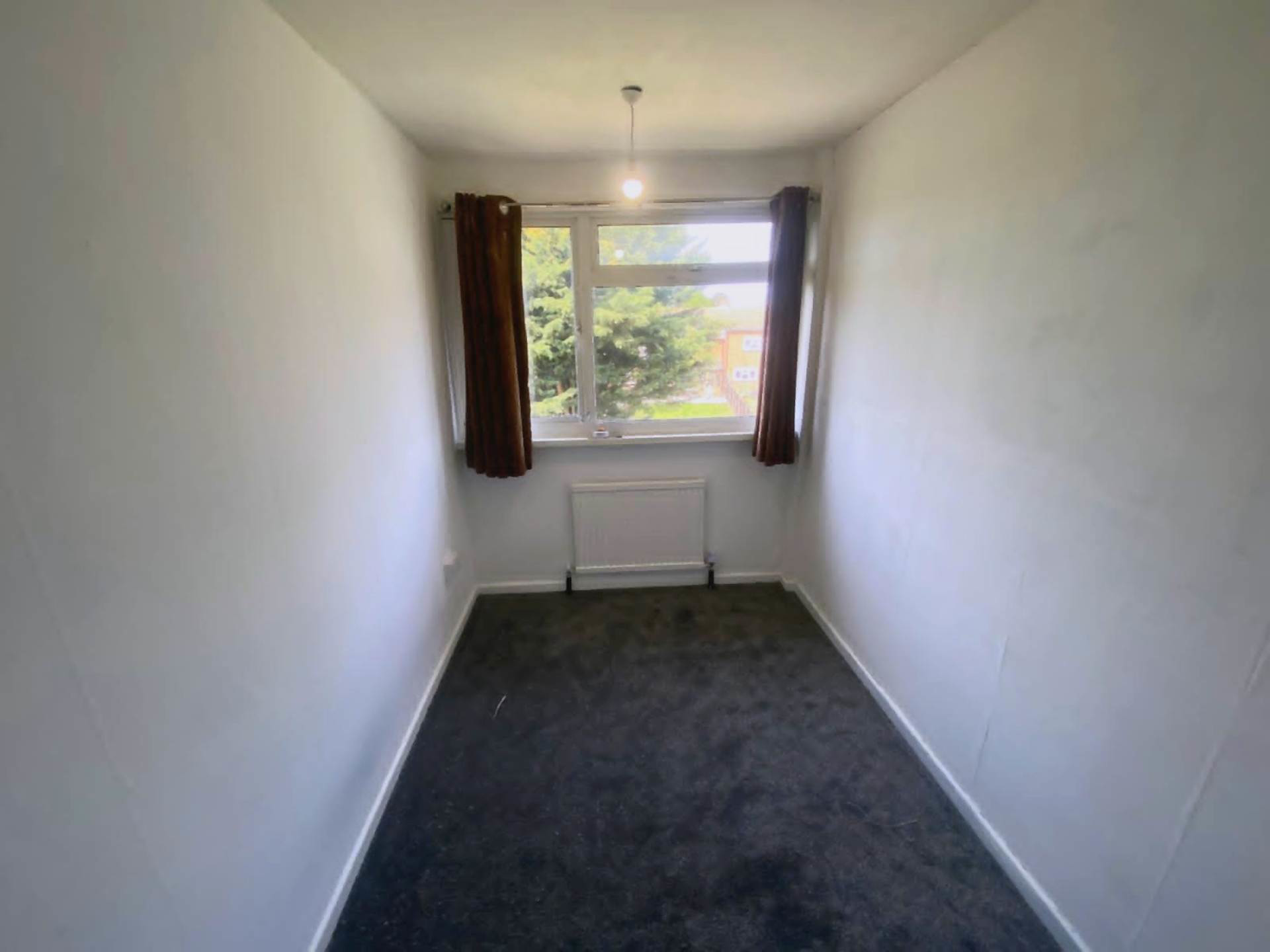 Chertsey Close, Luton, photo 3