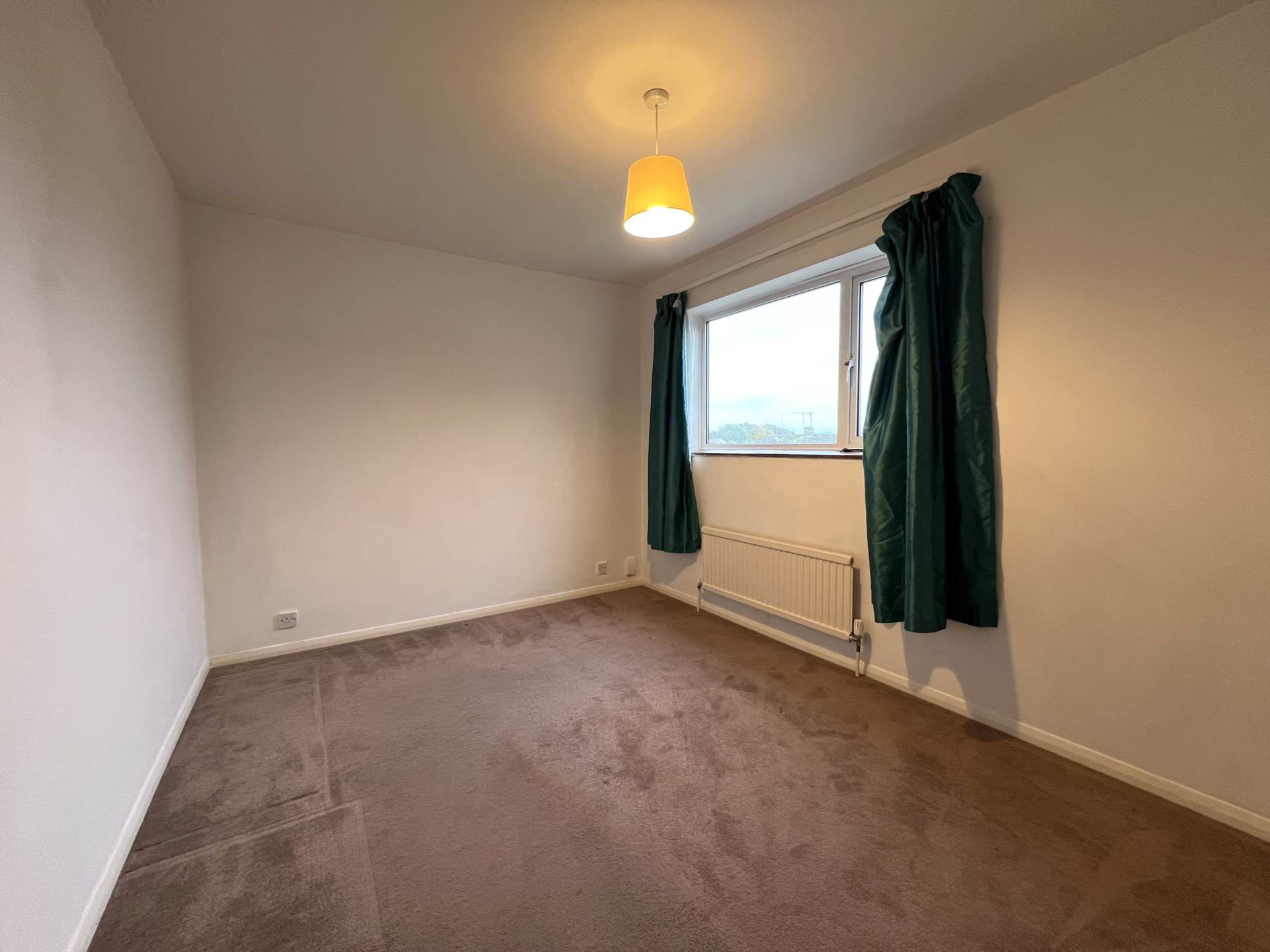The Quadrant, Houghton Regis, photo 4